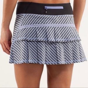 Lululemon Pace Setter Skirt, Size 8
Classic Stripe Polar Haze Black